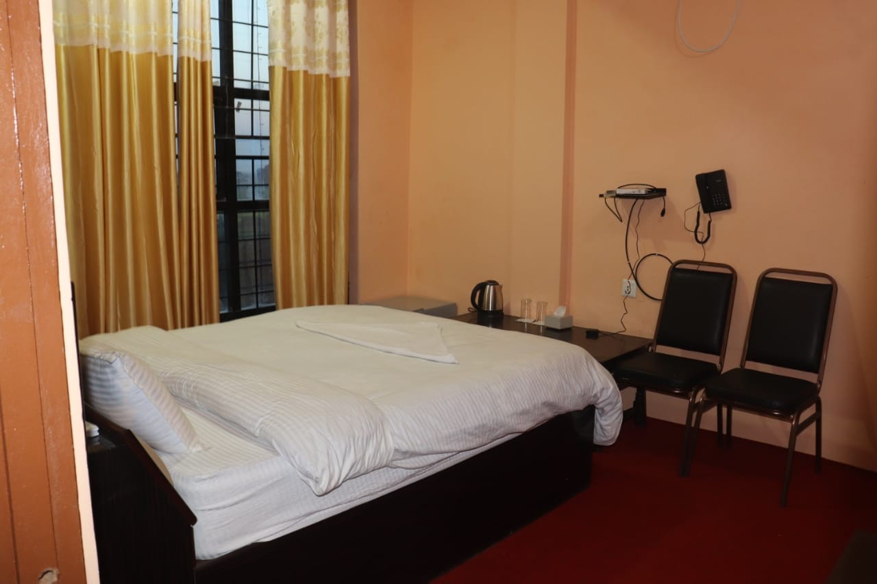 Manjari Restaurant and Motel