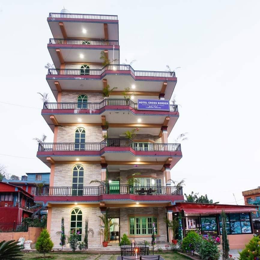 Hotel Cross Border