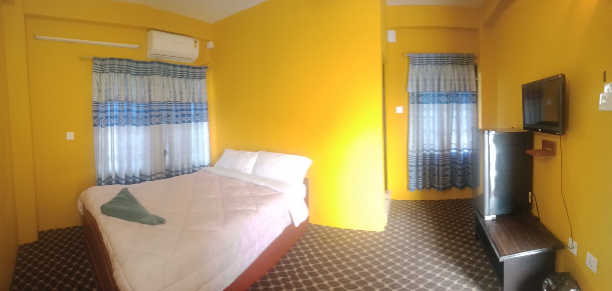 Hotel Cross Border