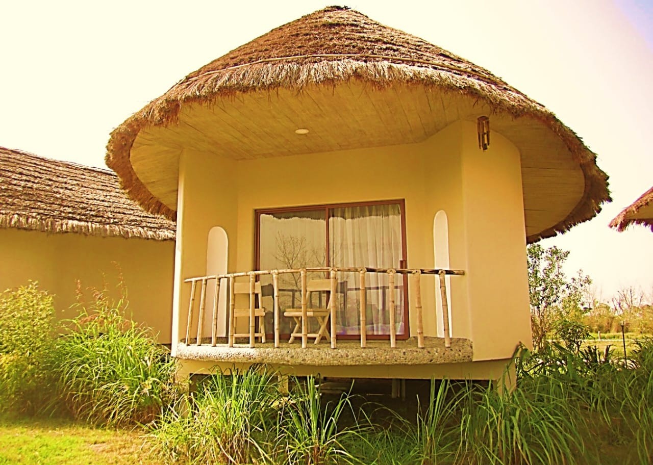 Barahi Jungle Lodge