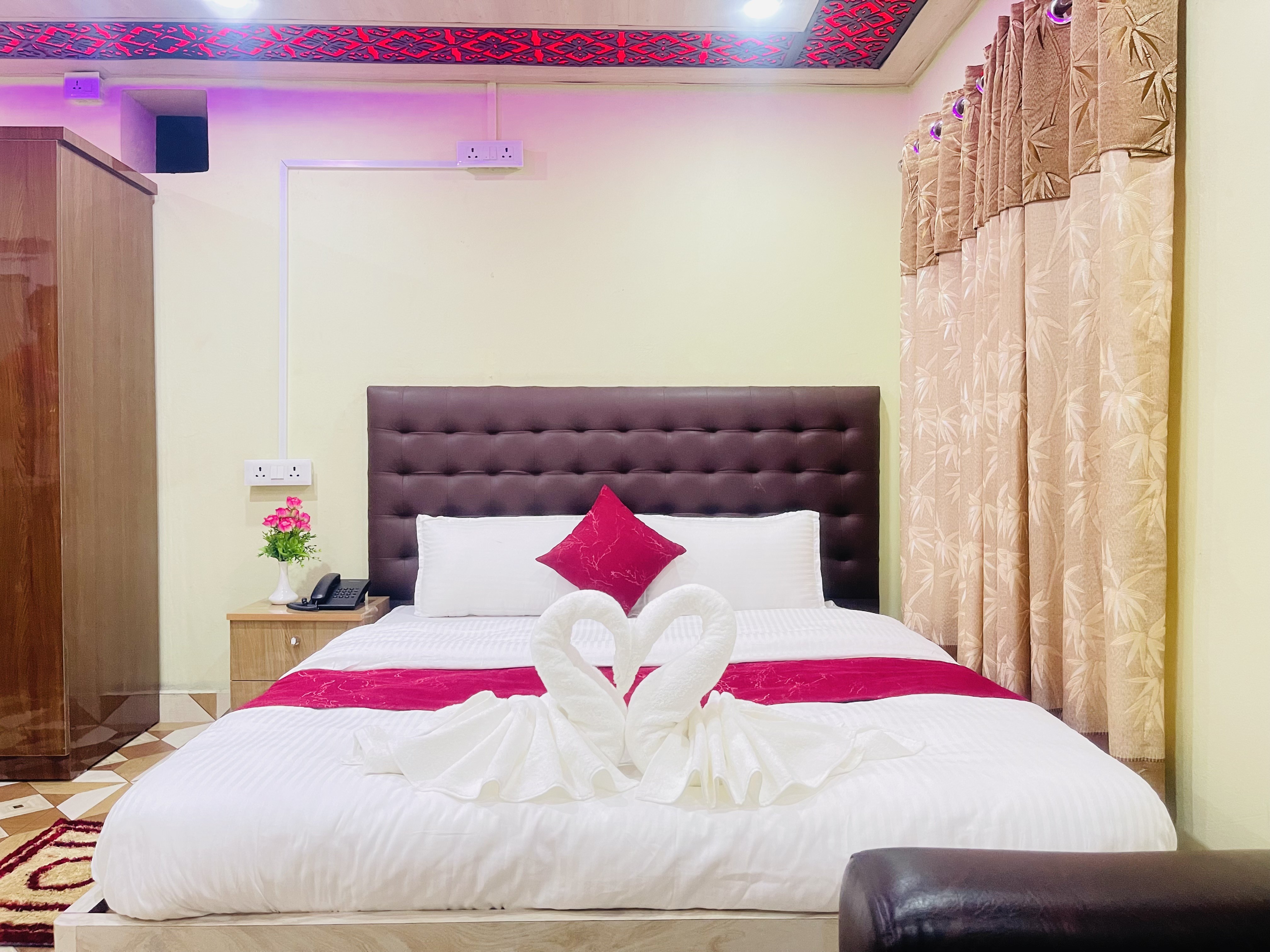 Himchuli  Party Palace Hotel and Restaurant