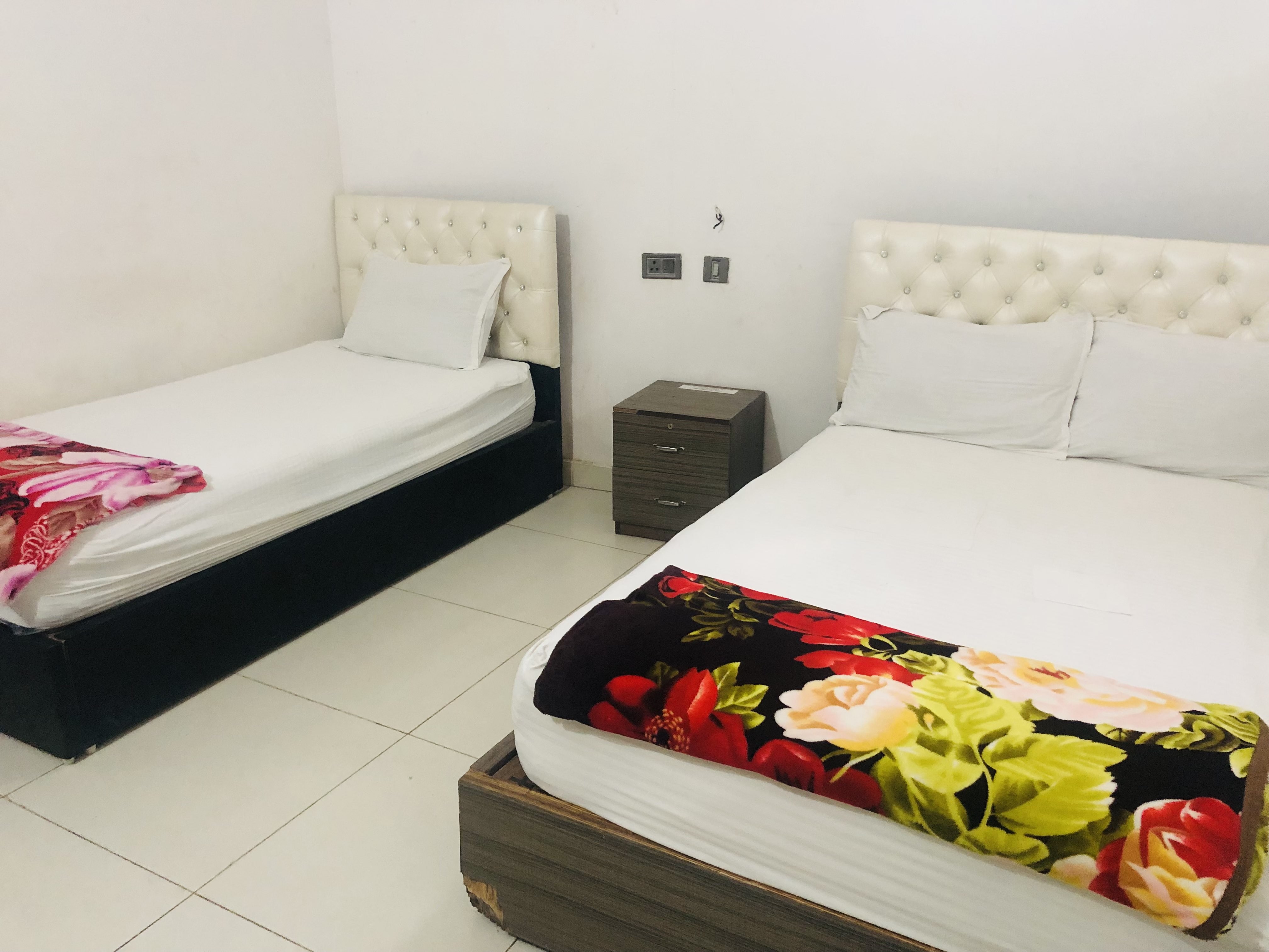 HOTEL SWEET DREAM|Stander AC Family Room