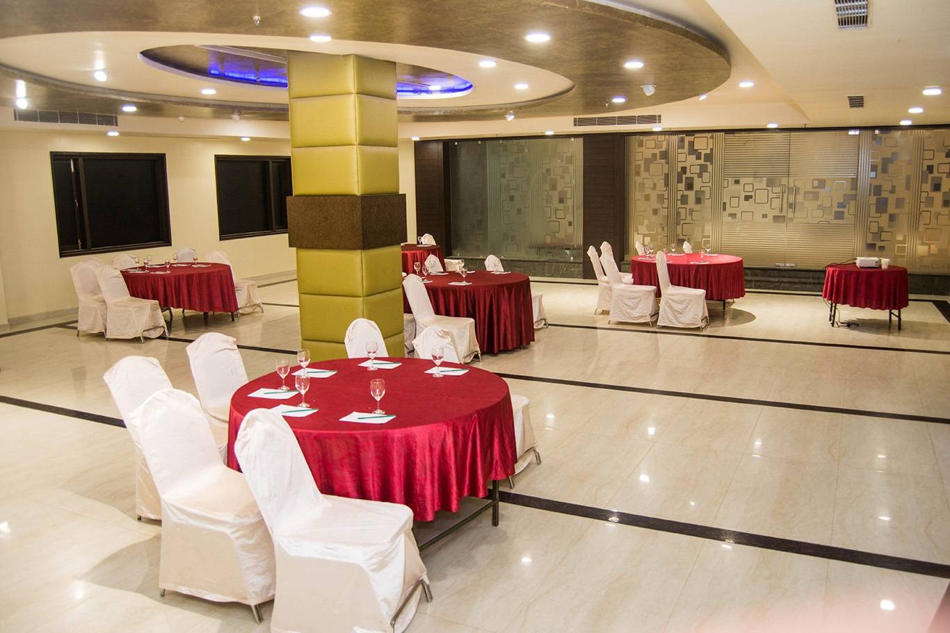 Kalpataru Hotel & Kaushiki Banquet