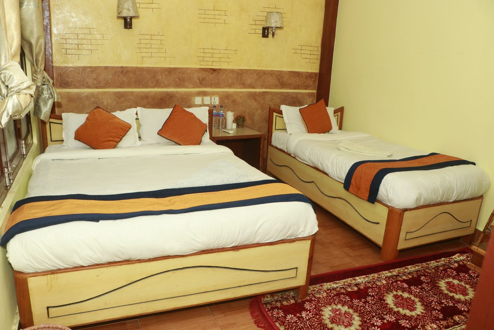 Twin/Double standard room with A/C