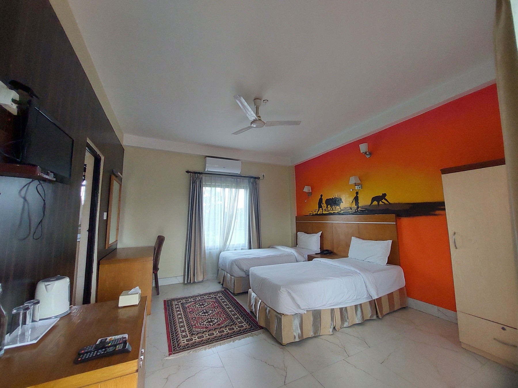 Hotel Seven Star|Deluxe Twin Bedroom