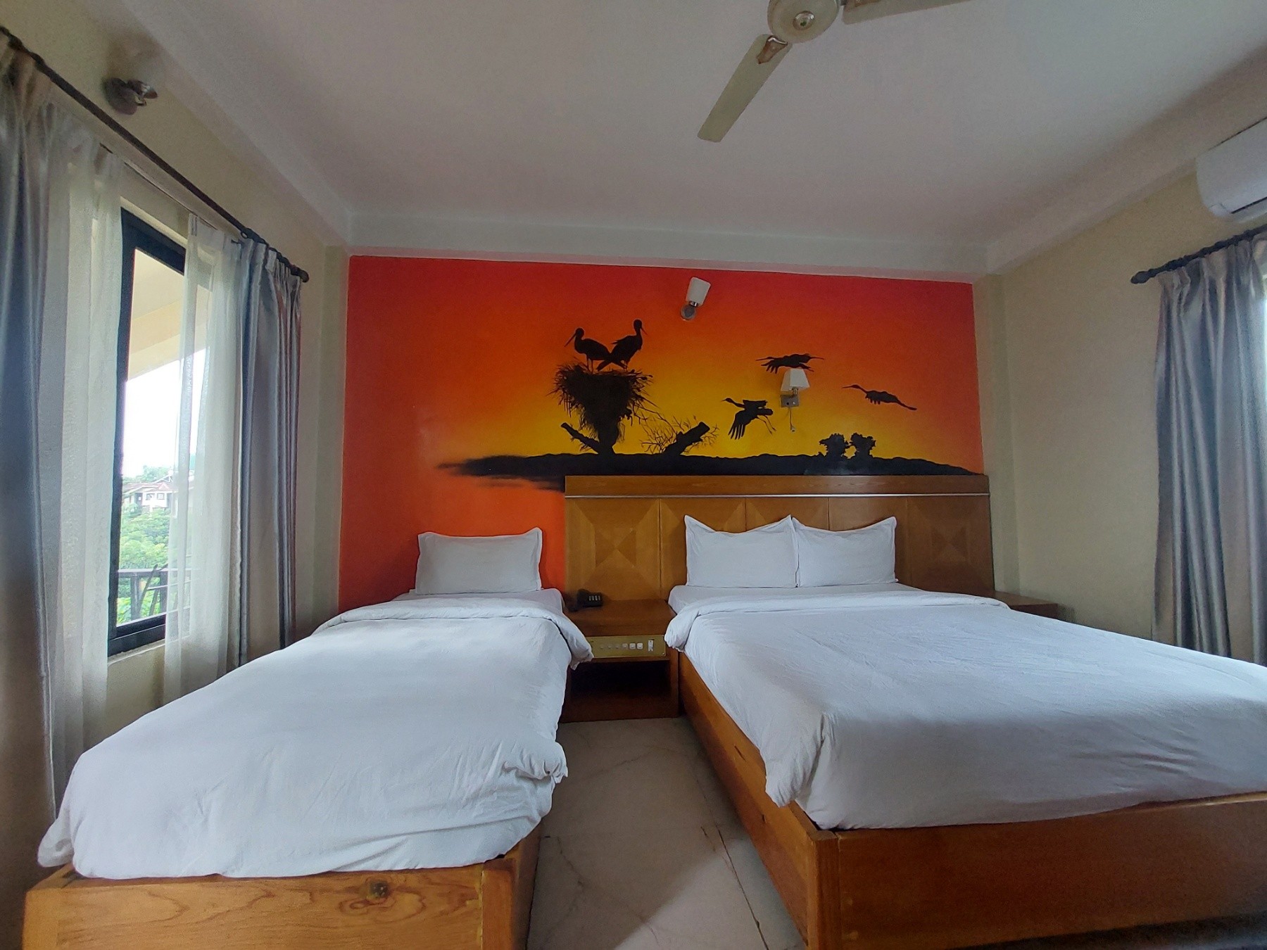 Deluxe Double Bedroom