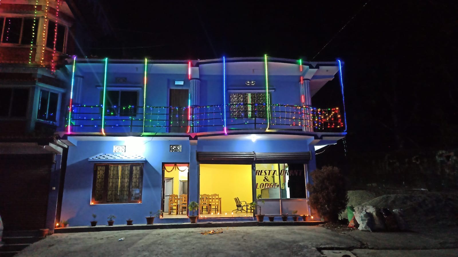 Hotel Crown & Resturent