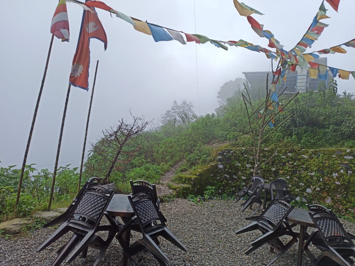 Hotel Crown & Resturent