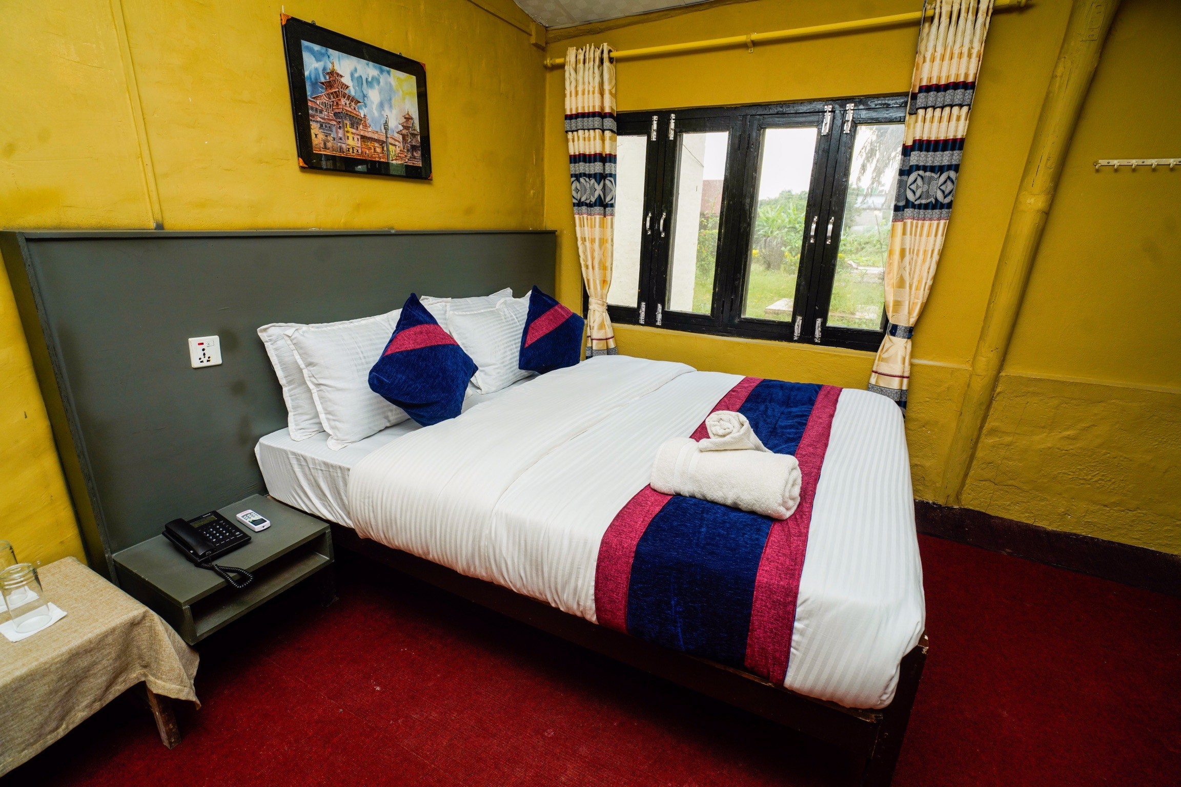 Hotel Tharu Garden