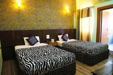 Standar Deluxe AC Room