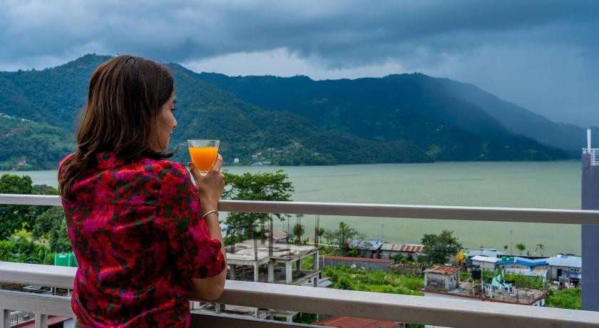 Hotel Lake Himalaya