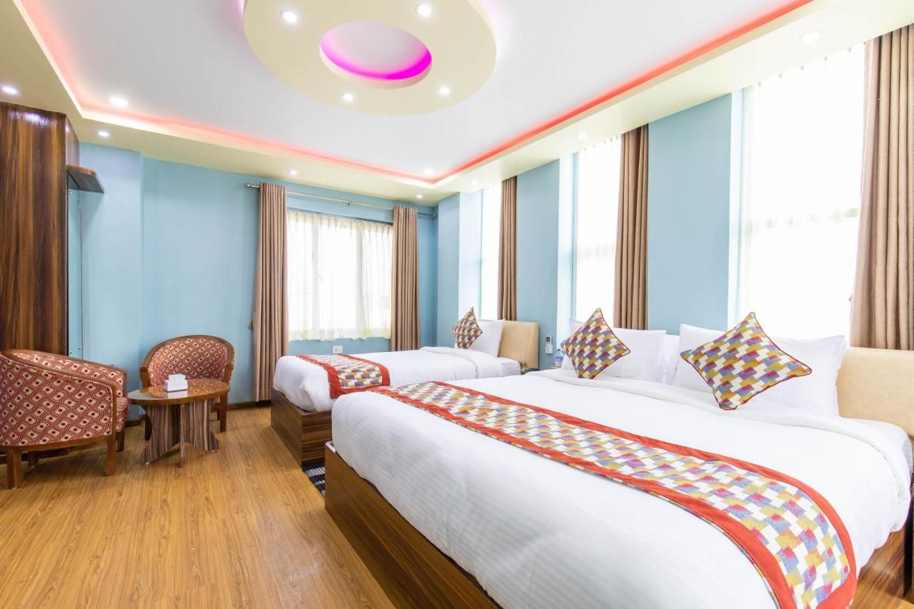 Siddhartha Hotel Grand City