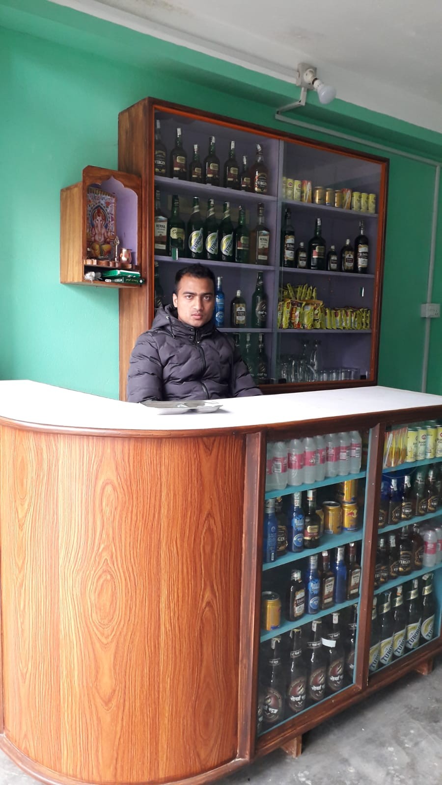 New Pathivara Hotel & Lodge
