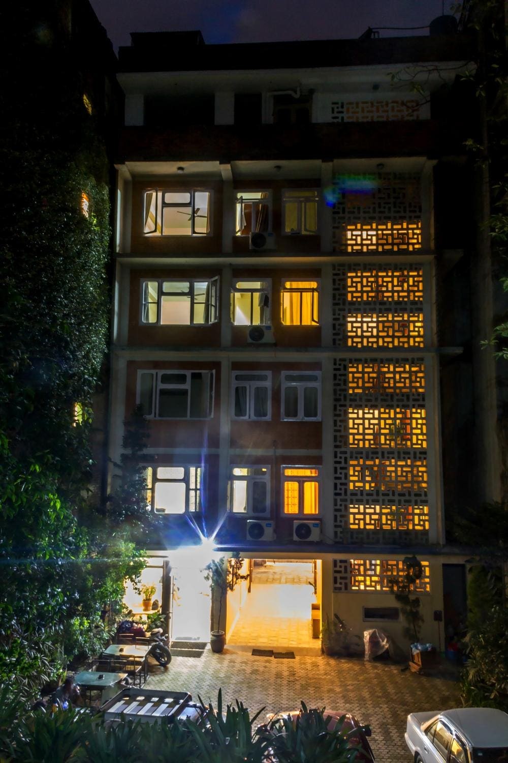 Jagat Hotel