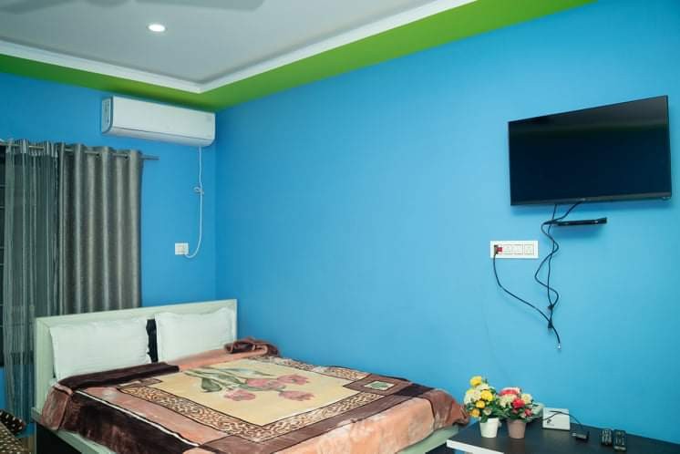 Royal Assam Hotel And Lodge