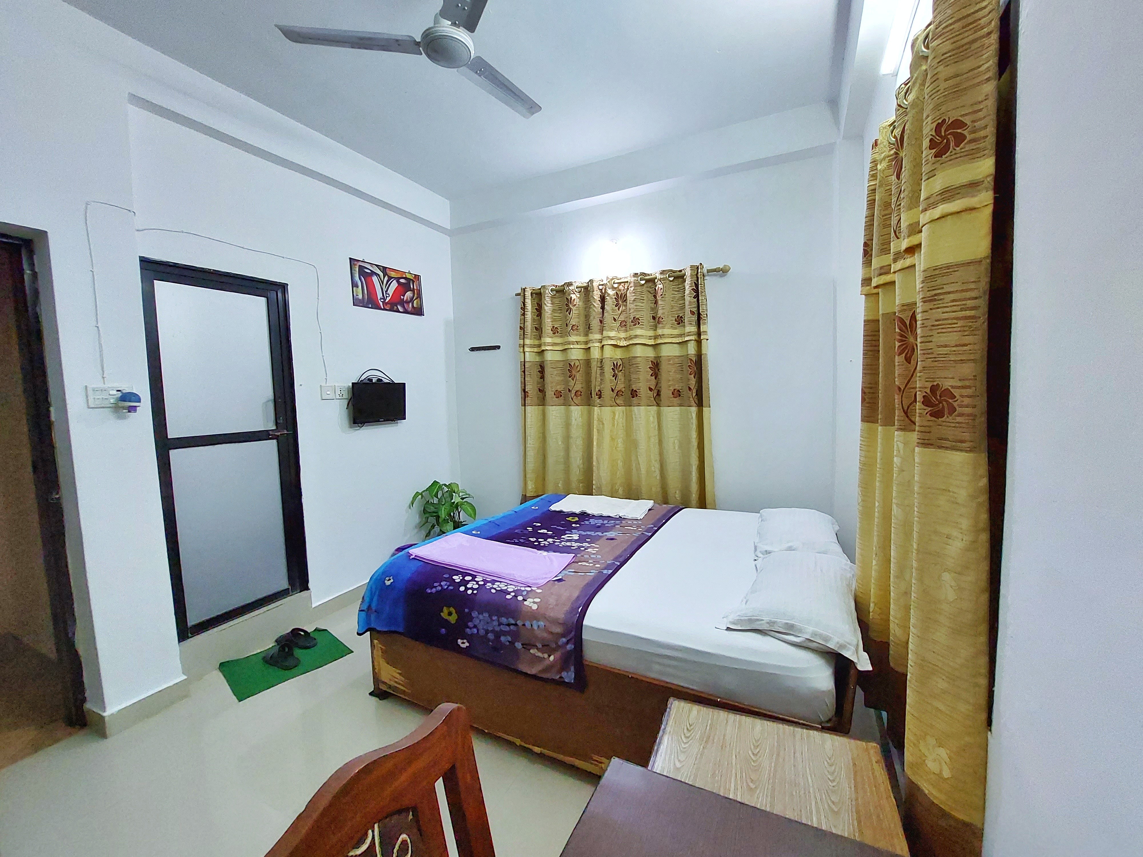 Lumbini Garden Lodge|Deluxe Room