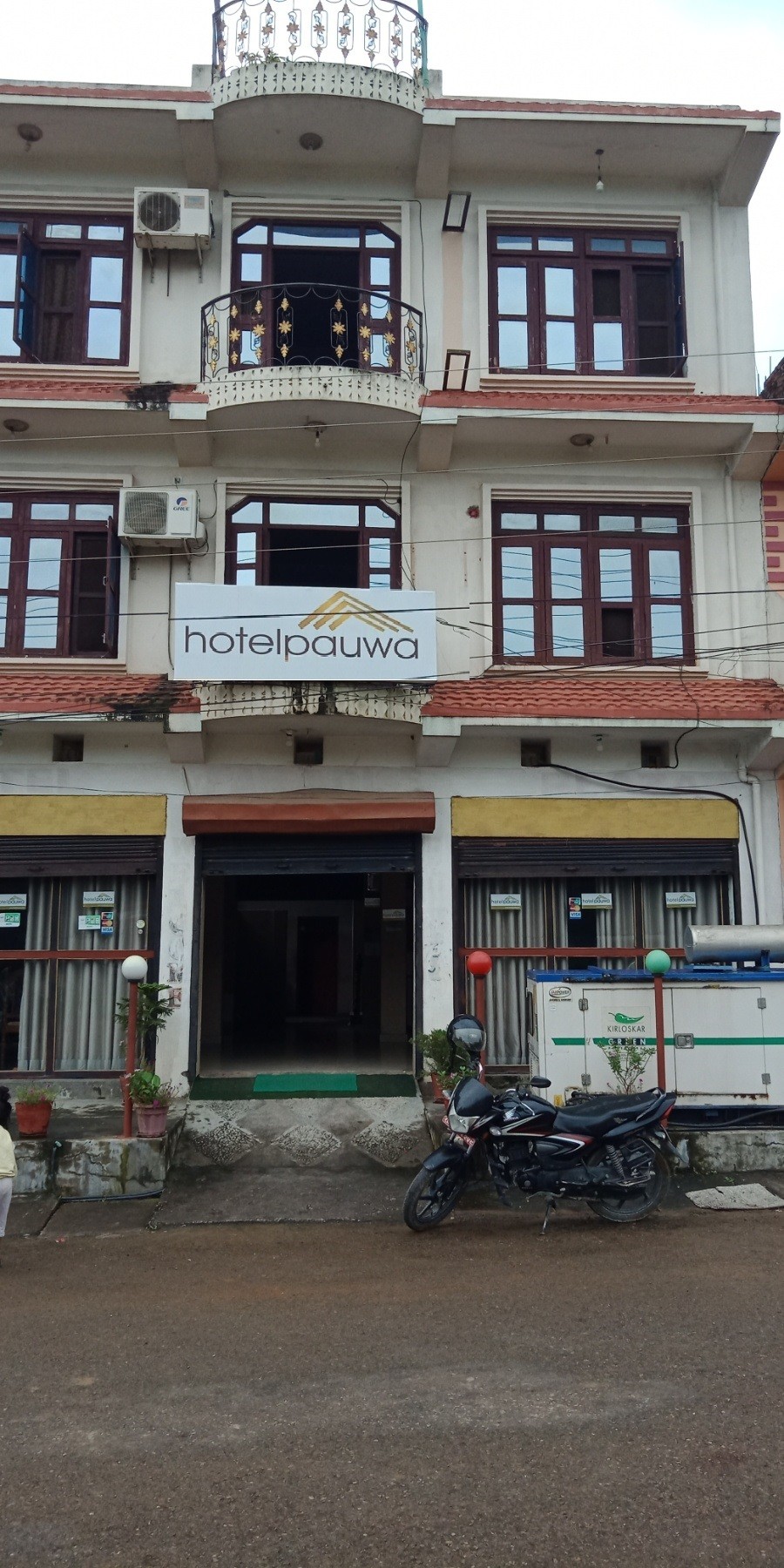Hotel Pauwa Lamahi