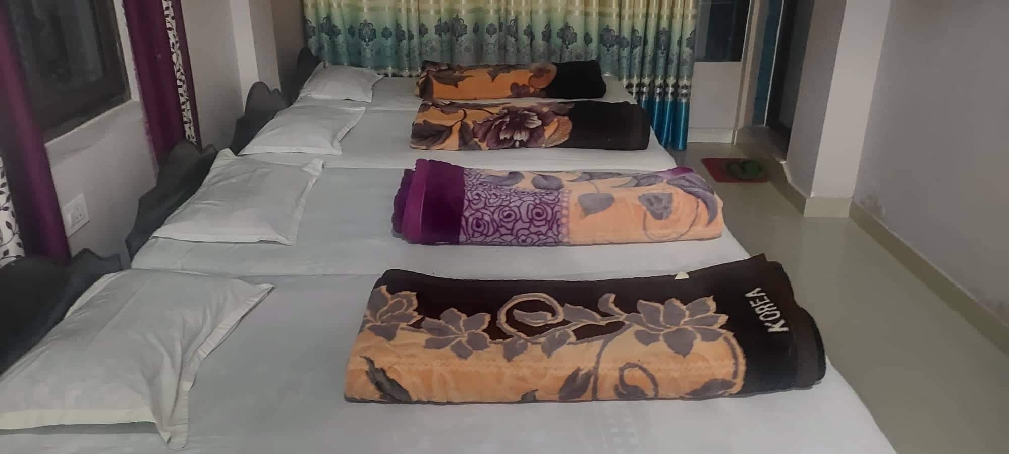 Group Living Non-Ac Room (10 Person)