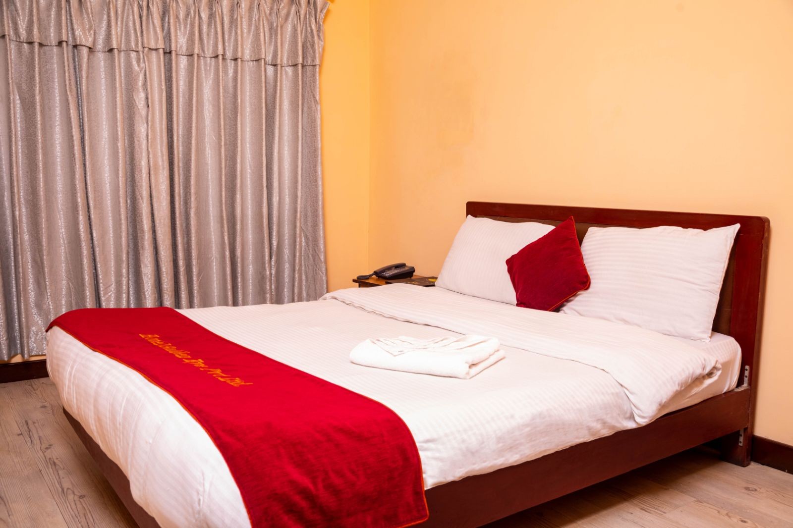 Hotel Golden Eye