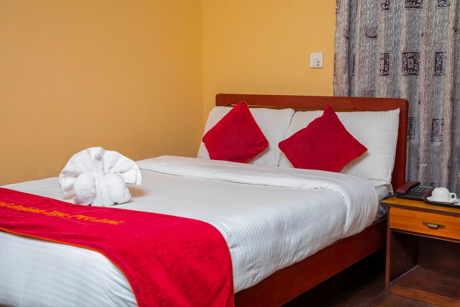 Hotel Golden Eye