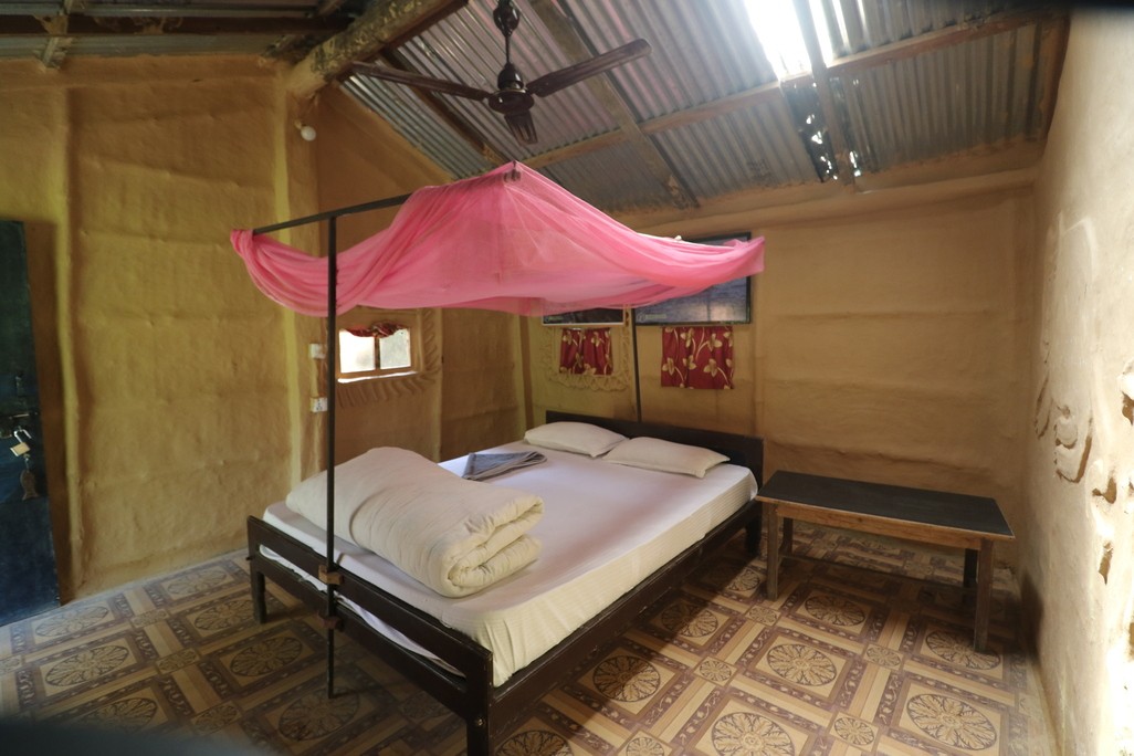 Eco couple room