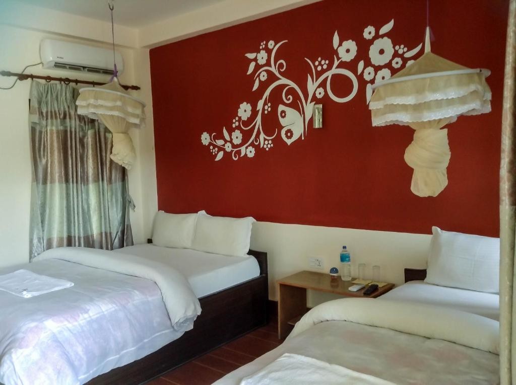 Deluxe Double Bedroom