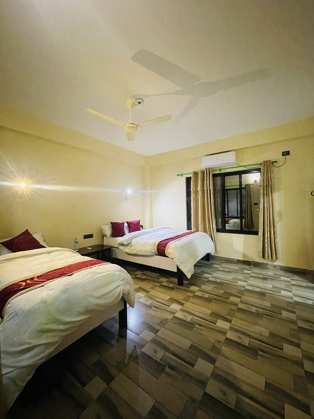 Hotel Happy Land