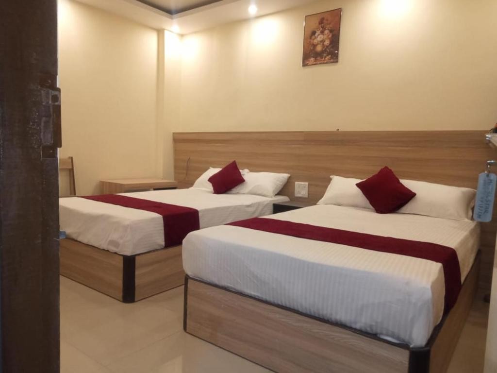 Deluxe AC Room