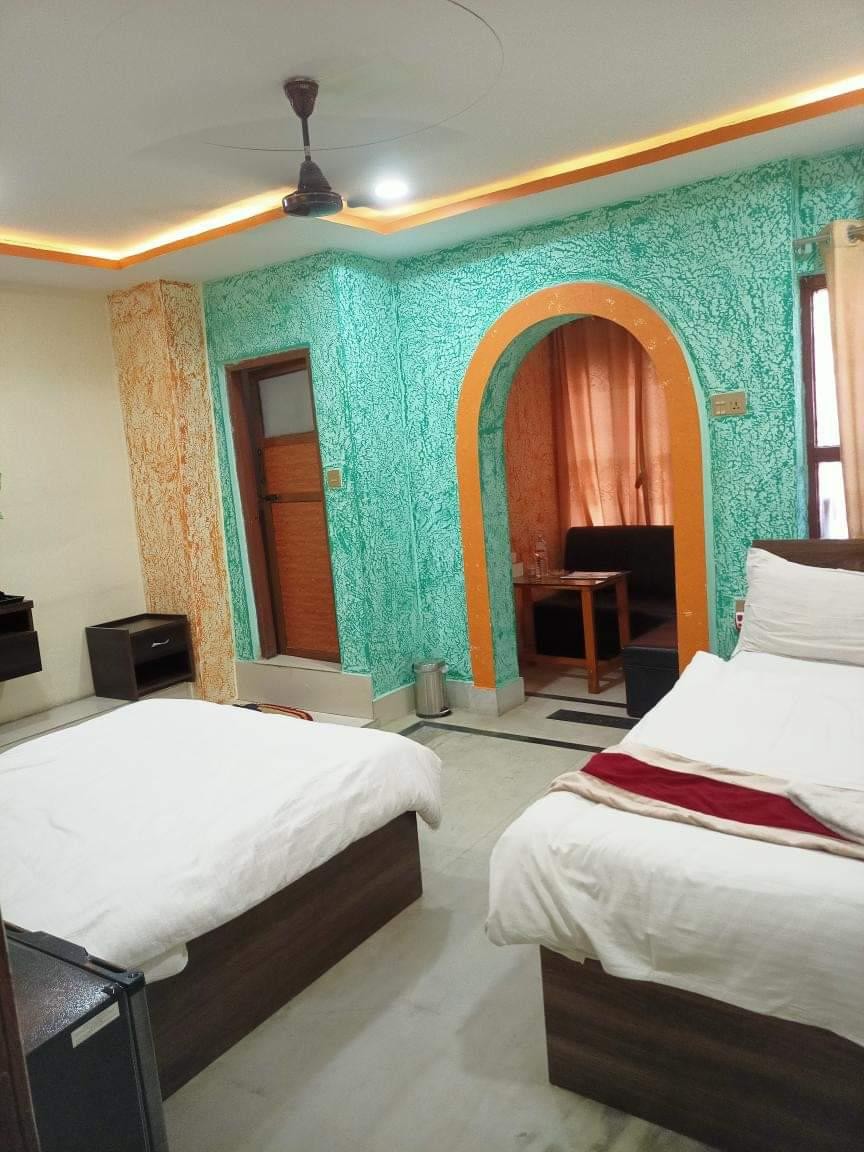 DOUBLE BED