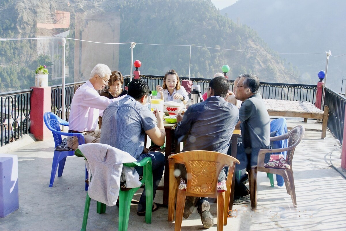 The Sunrise Hotel  & Lodge
