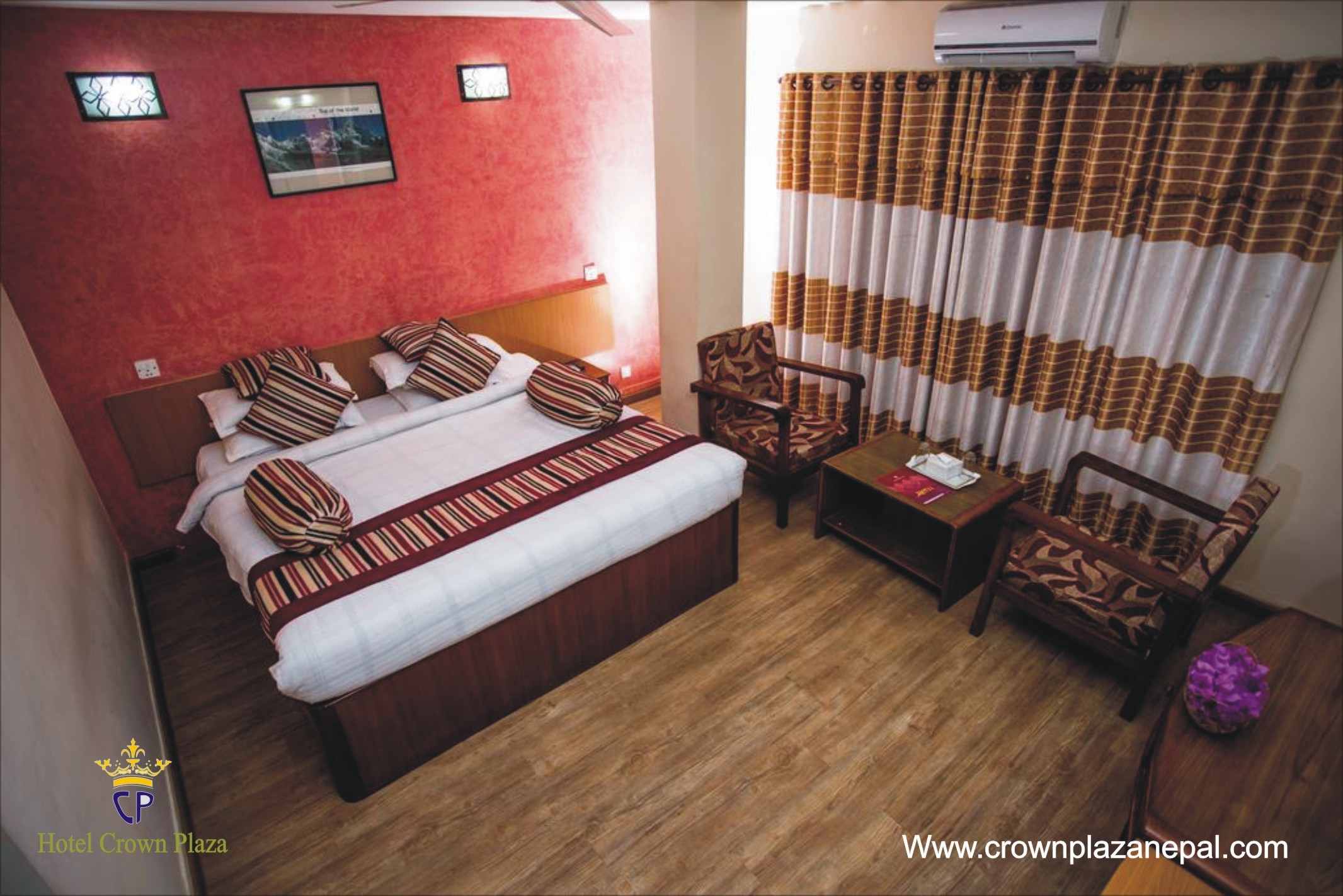 Hotel Crown Plaza