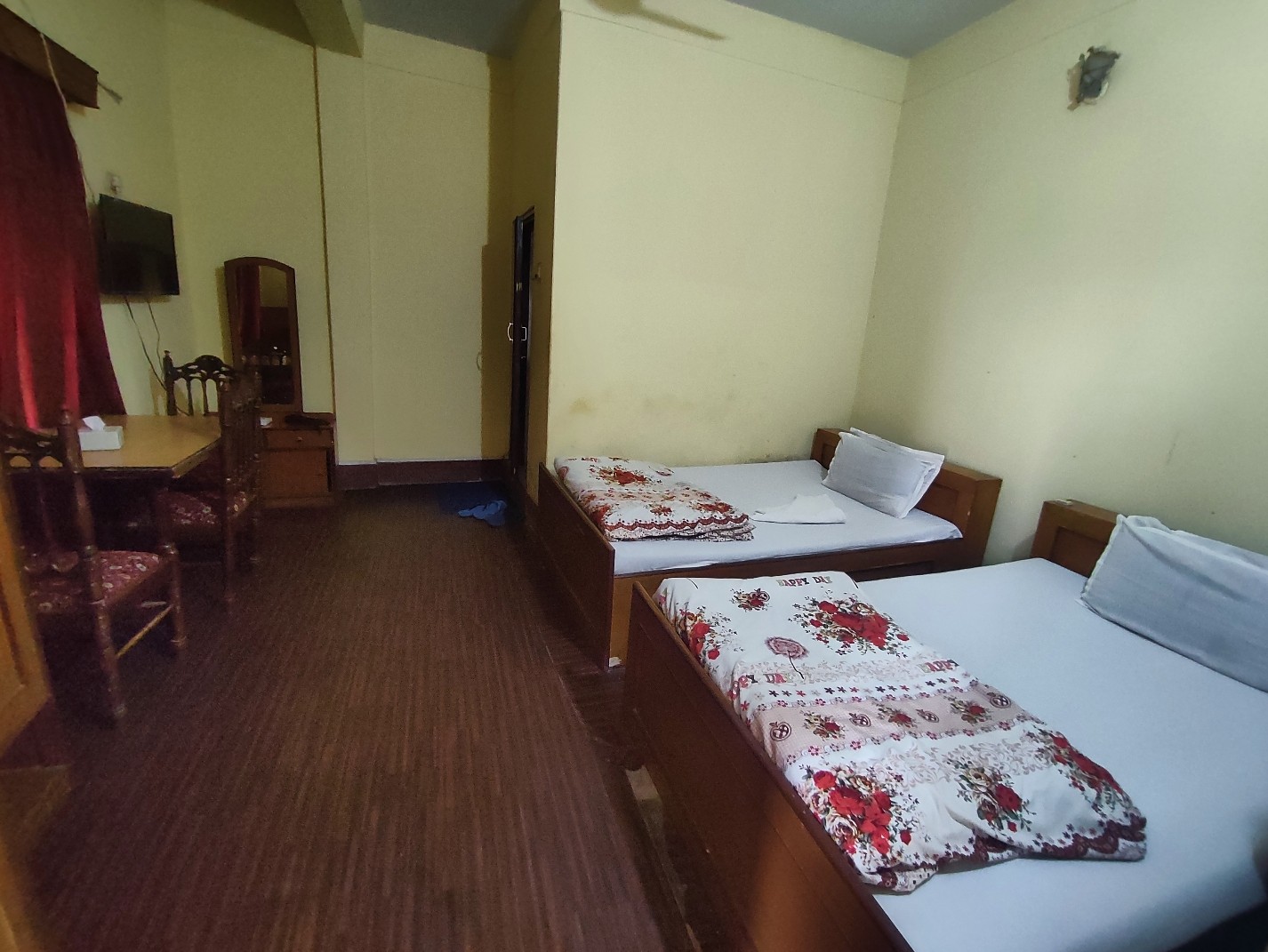 Hotel Moonlight Restaurant and Lodge