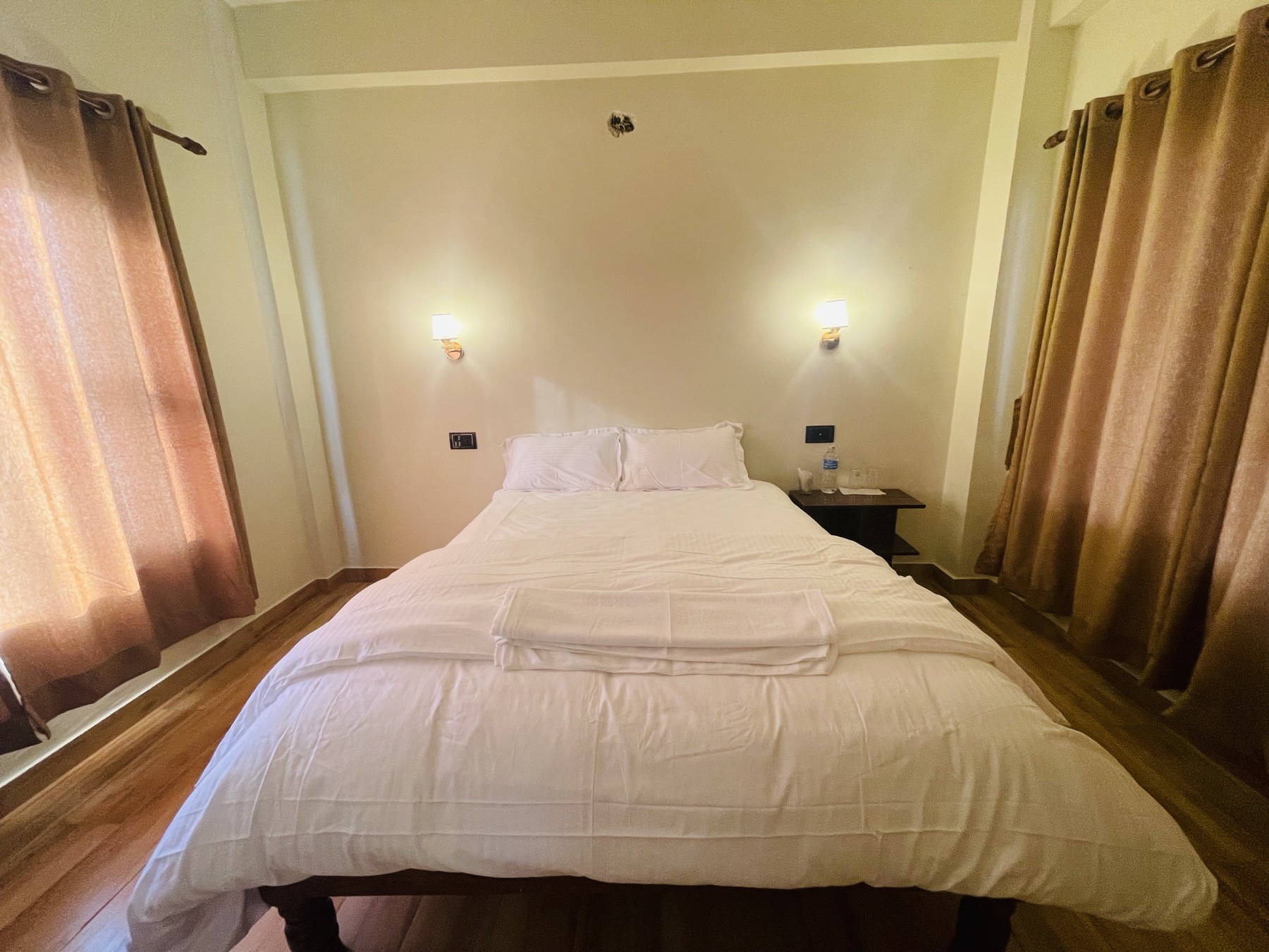 Hotel Sauraha Village