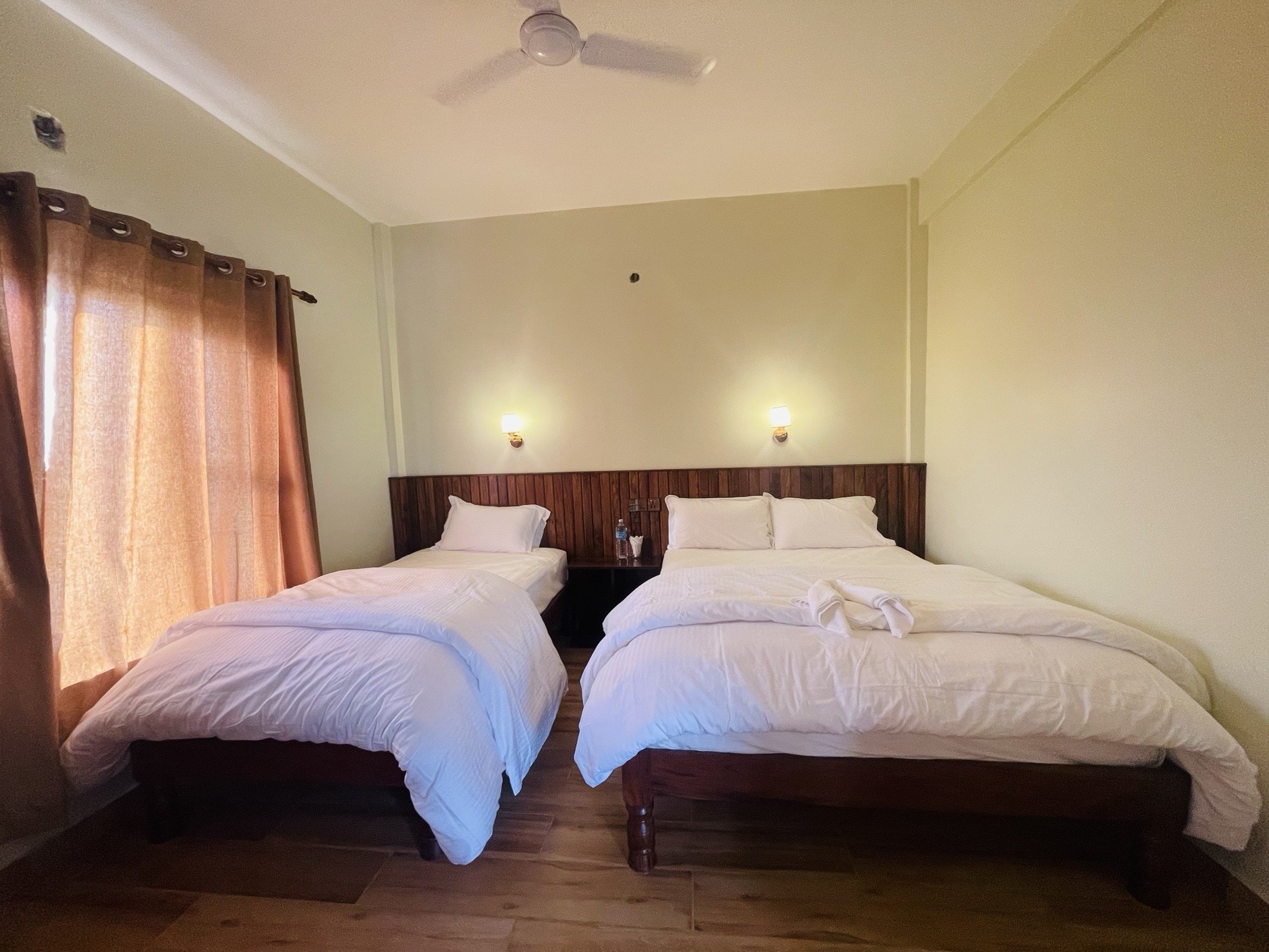 Hotel Sauraha Village