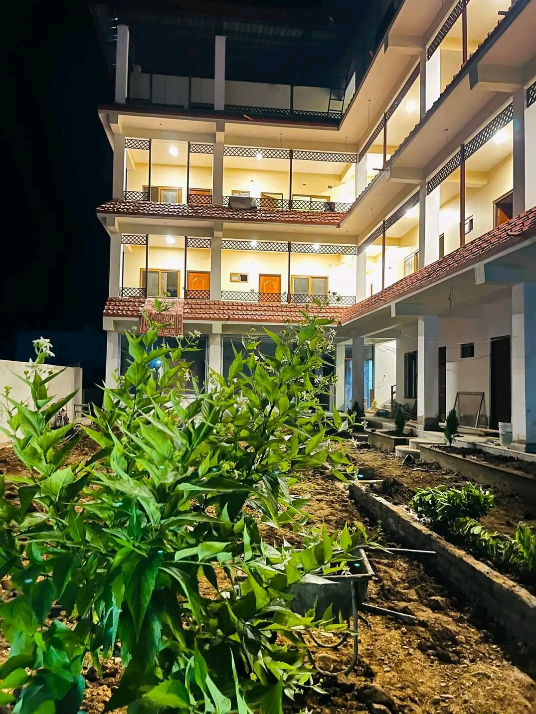 Hotel Sauraha Village