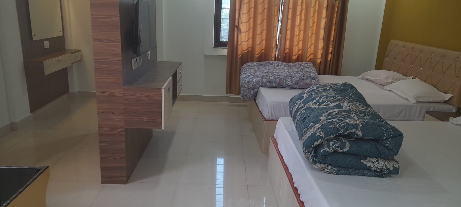 Hotel Gangotri|Deluxe Suite Room