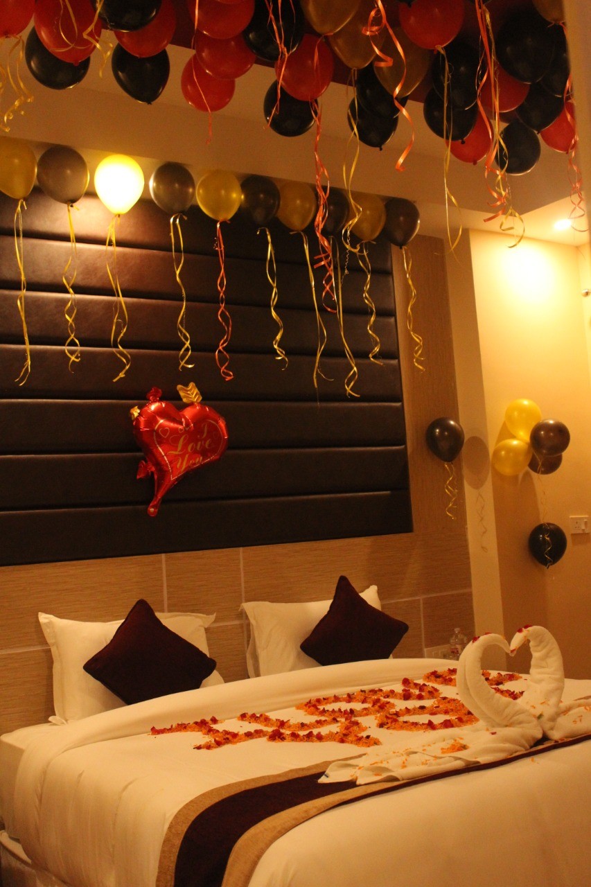 Jr. Suite Room