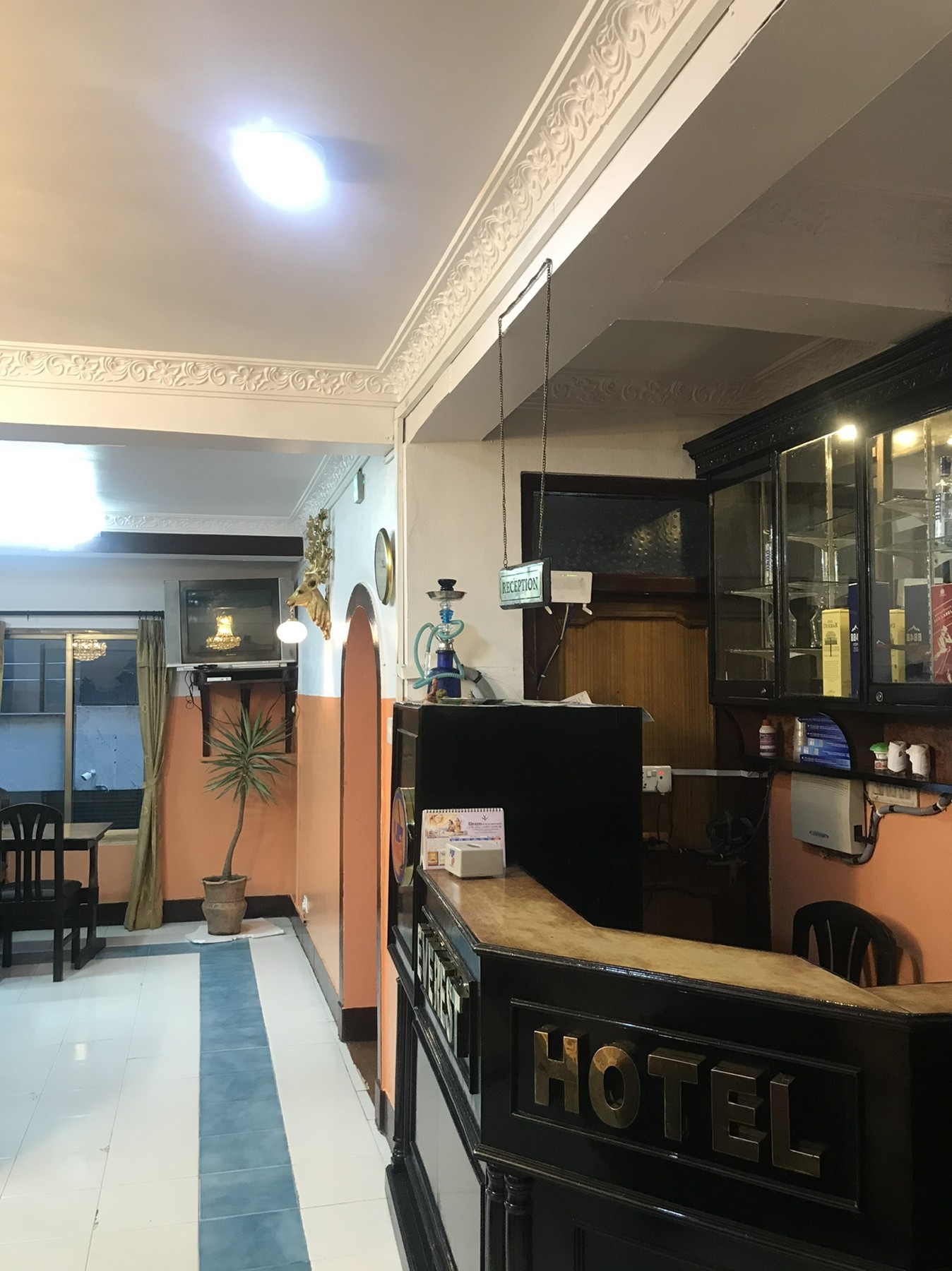 Hotel Everest