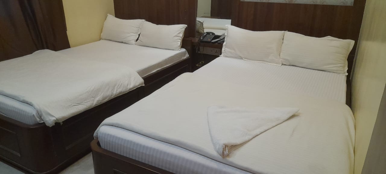 Town Hall Party Palace & Hotel Peace Garden