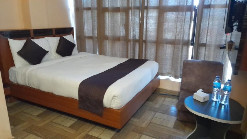 D F C Hotel