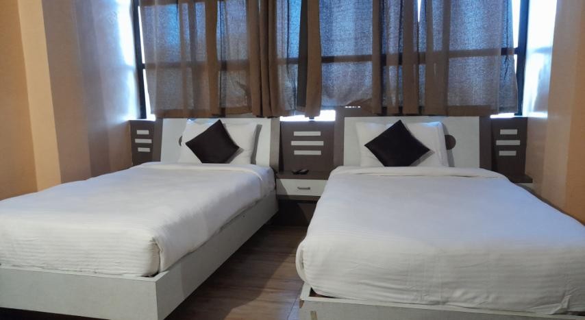 D F C Hotel