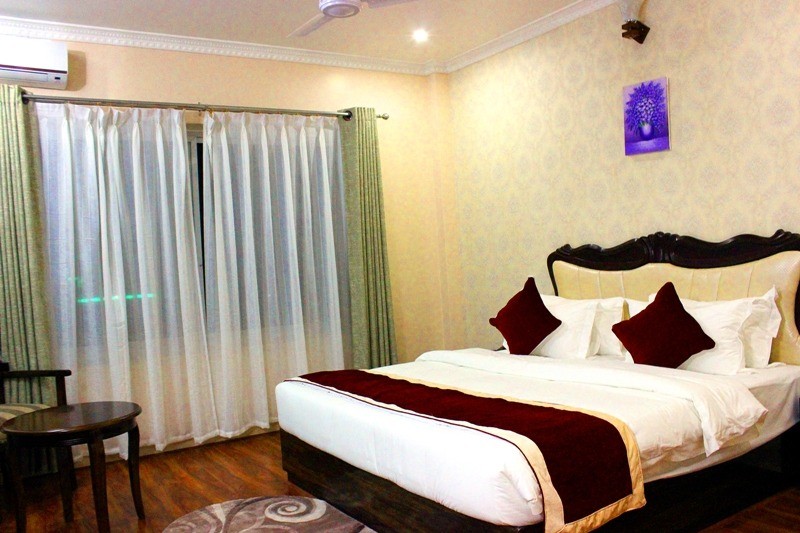 Big Hotel