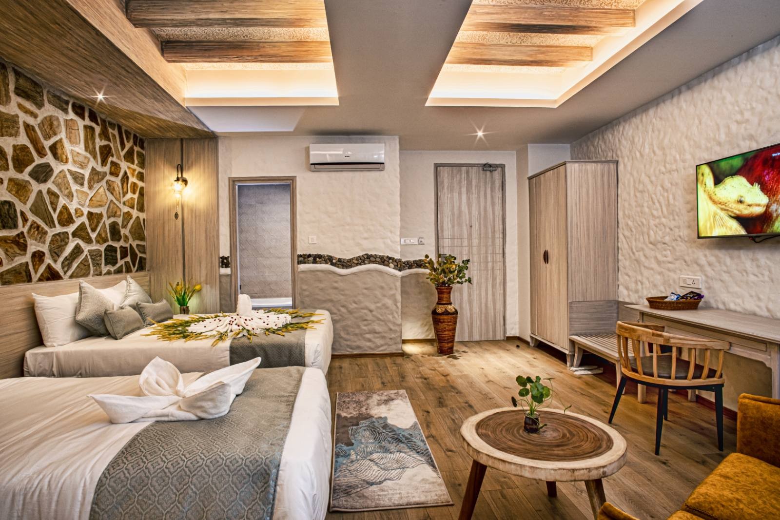 Arushi Boutique Hotel