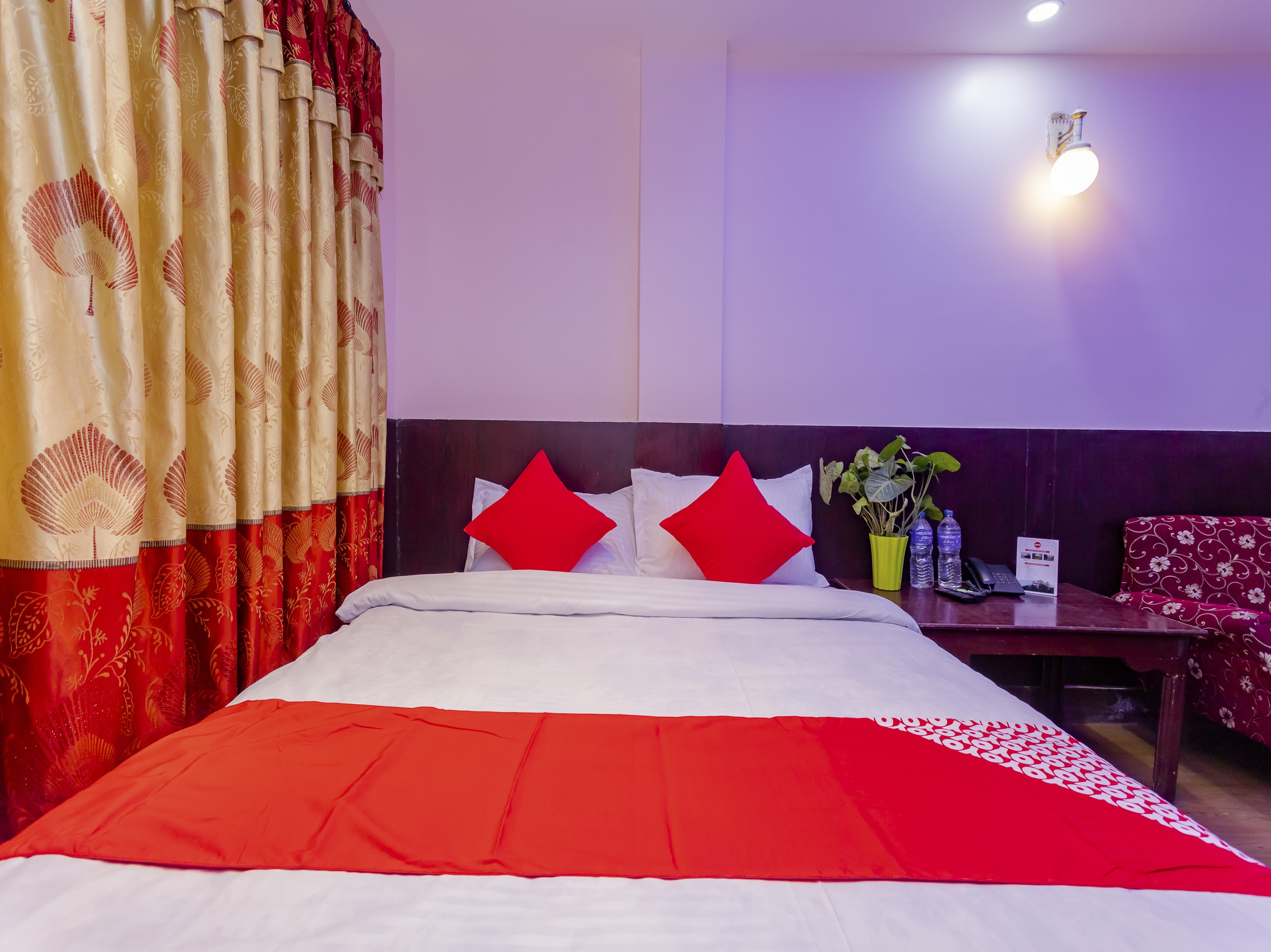 Queen Bedroom