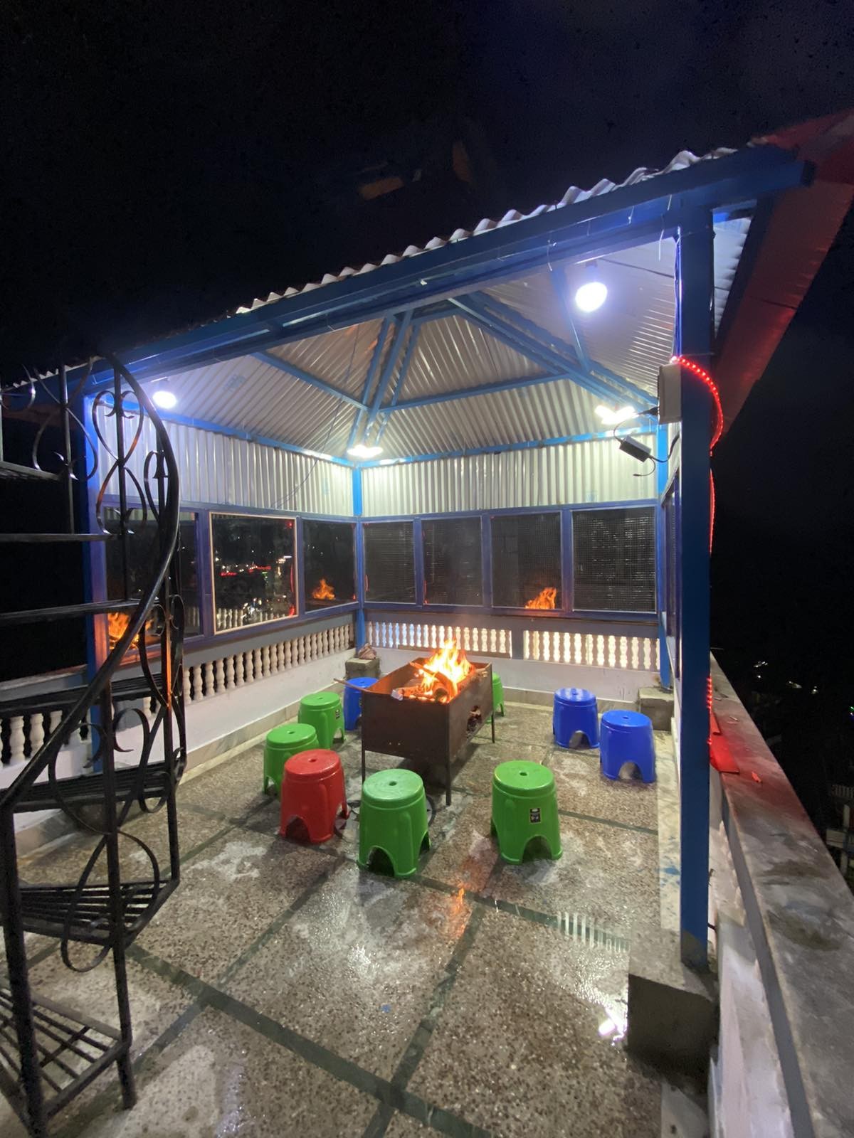 Hotels Kings and lodge