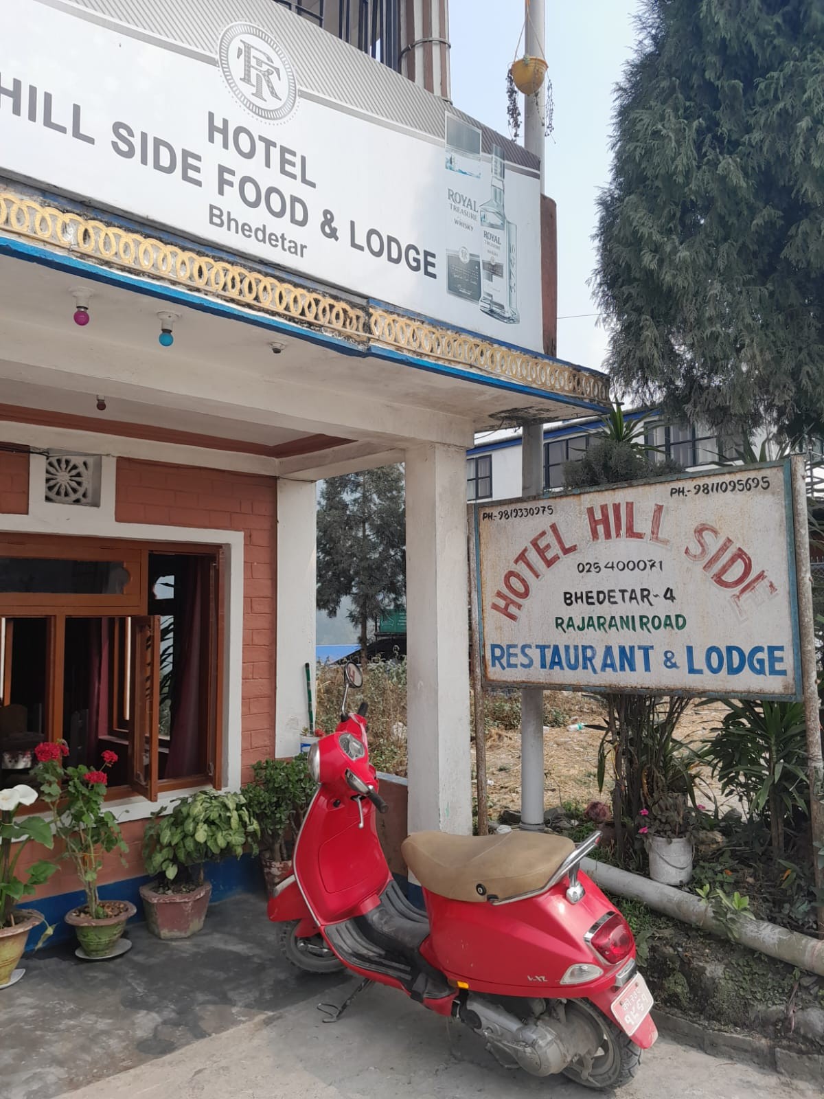 Three Sister's Hotel Hill Side