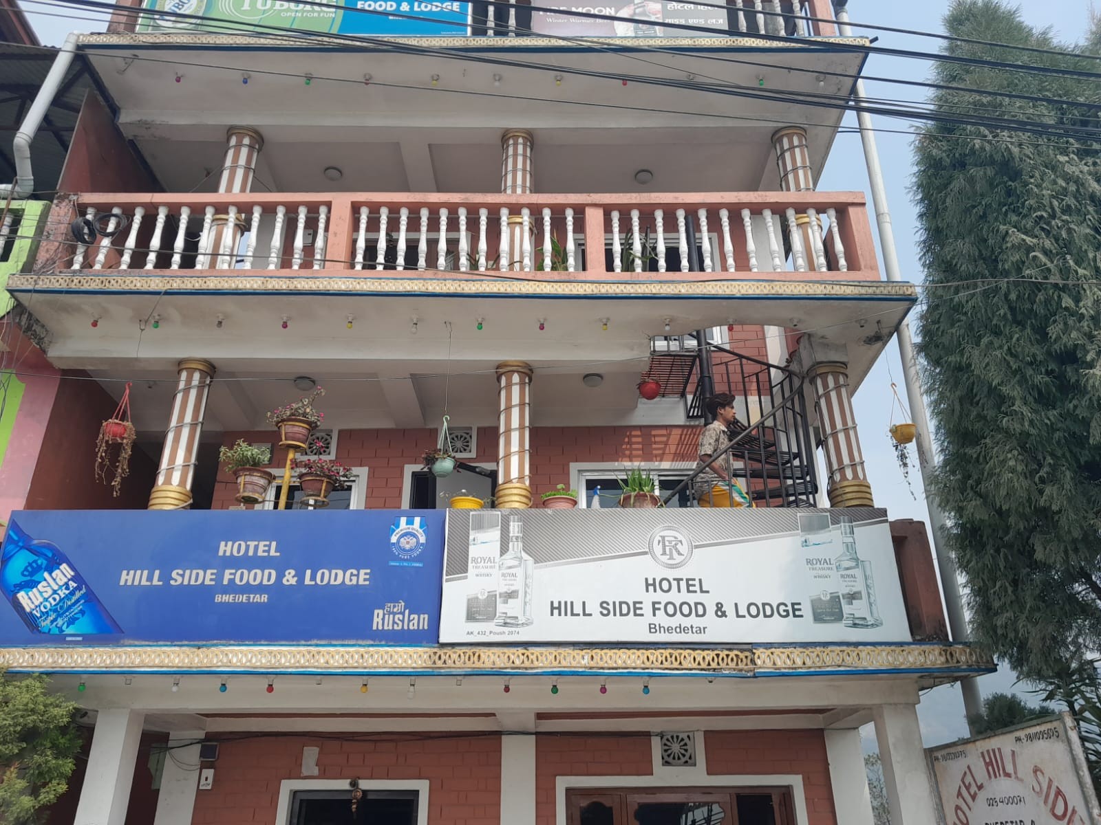 Three Sister's Hotel Hill Side
