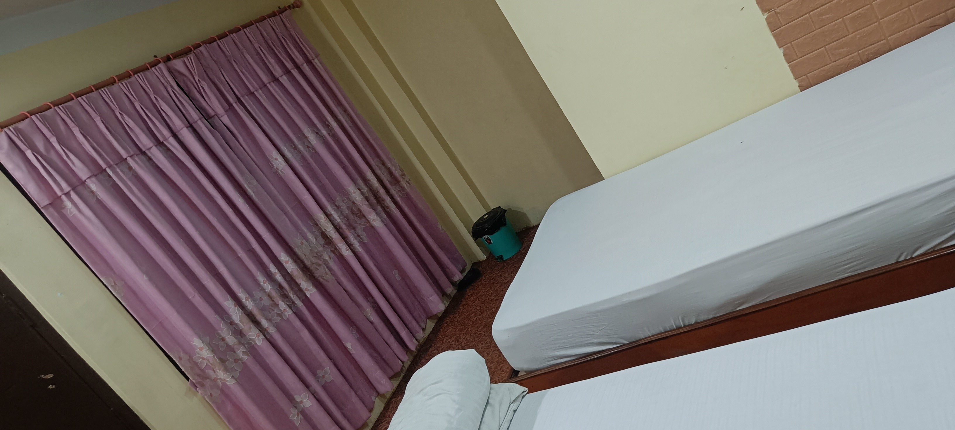 AC ROOM