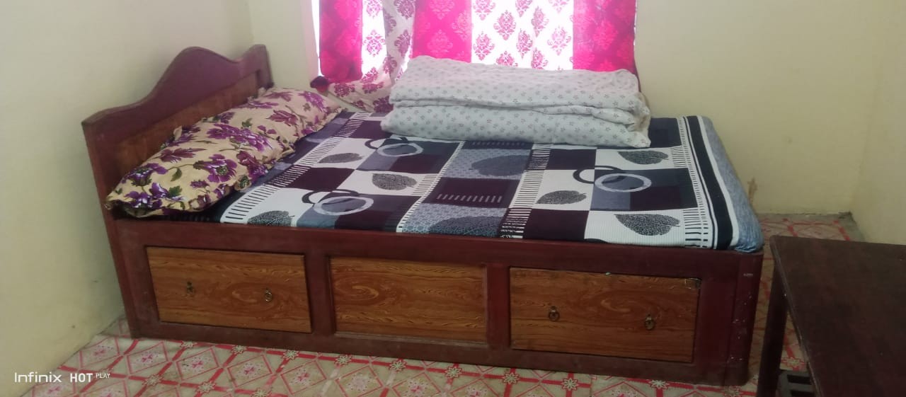 Gauri Shankar Hotel