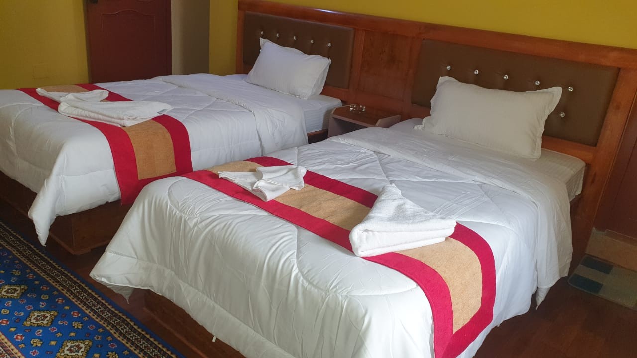 London House Resort